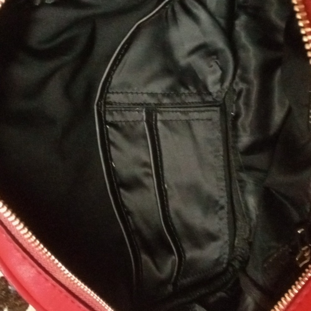 Guess Backpack - Picture 5 of 16